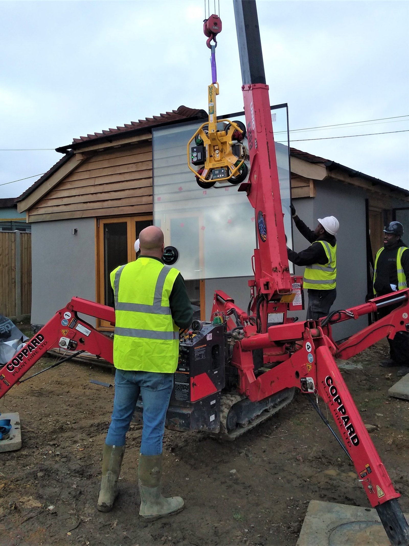 Glass to frameless walkway