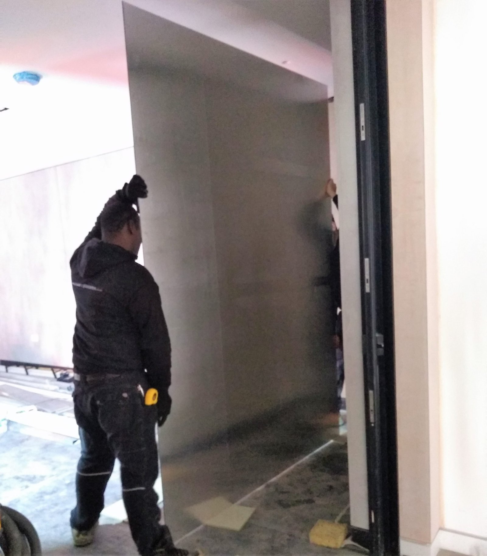 Oversize glass mirror