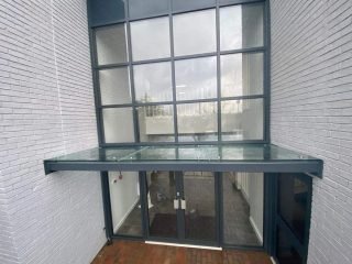 Designing a structural glass canopy isn’t just about aesthetics – it’s about performance, precision and integration with surrounding architecture. Whether projecting from masonry or tied into a frameless façade, these features need to manage drainage, loadings and fixings without compromising appearance. Our bespoke approach ensures each canopy is tailored to the site and specification, balancing minimalism with durability across high-end residential and commercial spaces.#StructuralGlass #GlassArchitecture #ArchitecturalGlazing  #FramelessGlass  #GlassCanopy  #LuxuryArchitecture
#ContemporaryArchitecture  #BespokeGlazing  #ModernArchitectureDesign  #DetailMatters