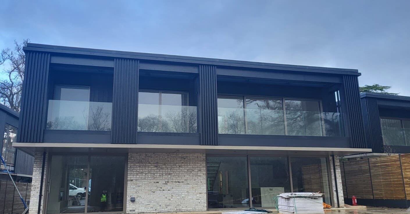 Complete the modern renovation of your house with frameless glass balconies that offer uninterrupted views and a crisp, minimalist finish. Designed to complement contemporary materials and open-plan living, they provide safety without compromising on style. Whether overlooking a garden or coastal landscape, frameless glass delivers the clarity your project deserves. #GlassBalcony #FramelessDesign #ModernArchitecture #HomeRenovation #PrecisionGlass