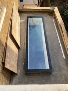 Gain natural light with a rooflight – a simple yet effective way to bring daylight deeper into your living space. Our bespoke walk-on or framed rooflights are designed to suit both contemporary and period homes, creating a seamless connection between indoors and out. Ideal for areas where vertical glazing isn’t an option, they offer both form and function without compromise.#RooflightDesign #WalkOnGlass #ArchitecturalGlass #RoofGlazing #HighEndInteriors #GlazingSolutions #PrecisionGlass #NaturalLight
