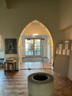 Light, openness and privacy in perfect balance. Frameless glass doors allow heritage and modern churches to welcome visitors inside without compromising on warmth, quiet or security. Discreet and elegant, they create a threshold that guides entry while preserving the calm of sacred spaces.#FramelessGlass #ArchitecturalGlazing #ChurchArchitecture #GlassDoors #ModernChurchDesign HeritageConservation PrecisionGlass BespokeGlazing HighEndArchitecture GlazingSolutions StructuralGlass