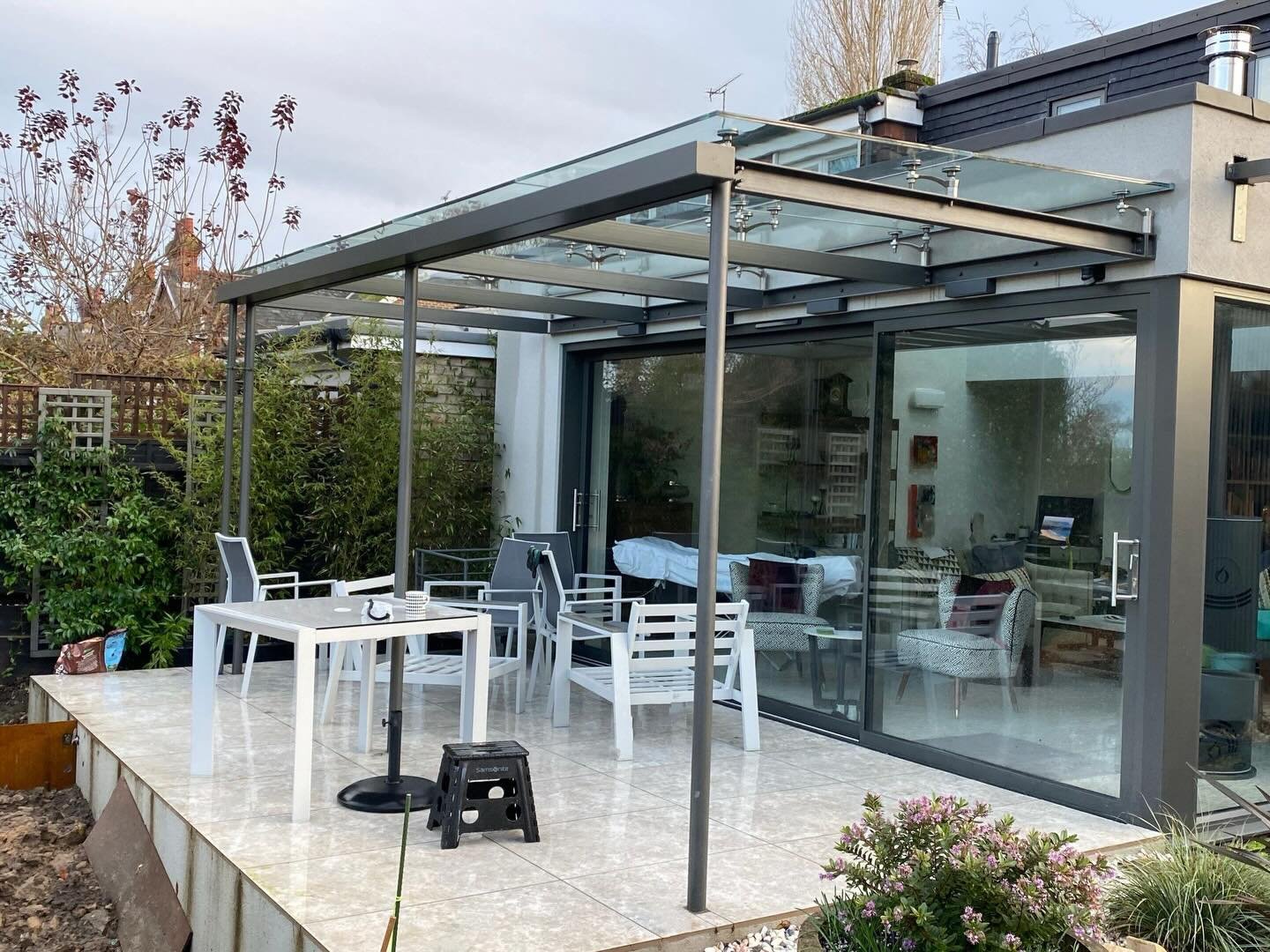 Clean lines, minimal fixings, and a clear focus on detail. This recent glass canopy project provides both protection and an elegant architectural feature, seamlessly integrated into the building’s façade. Precision-manufactured and site-specific, it’s another example of how bespoke glazing can elevate a building’s entrance.#GlassCanopy #ArchitecturalGlazing #FramelessDesign #ContemporaryArchitecture #EntranceDesign PrecisionGlass StructuralGlass BespokeGlazing HighEndResidential ArchitecturalDetail