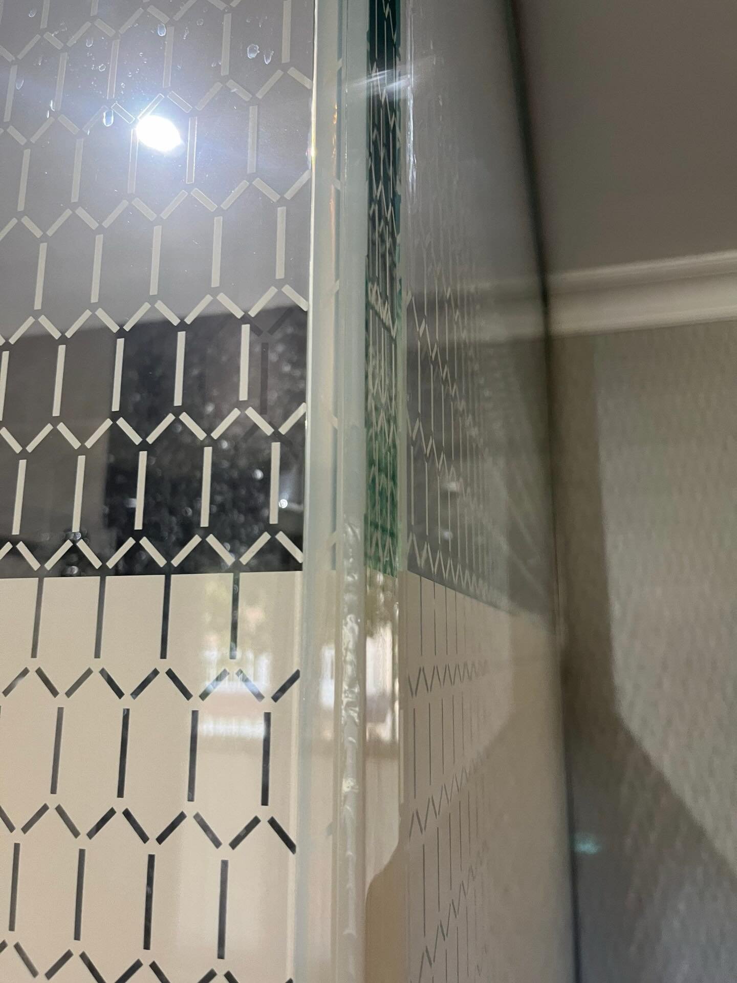 Every site is different, and so is every design. That’s why we focus on custom glass solutions that respond directly to the architecture and site conditions. From oversized panels to tight curves and frameless finishes, we design each element to suit the specific needs of the project.#ArchitecturalGlass #CustomGlazing #GlassDesign #BespokeGlazing #FramelessGlass StructuralGlass HighEndHomes ModernArchitecture PrecisionGlass GlazingSolutions