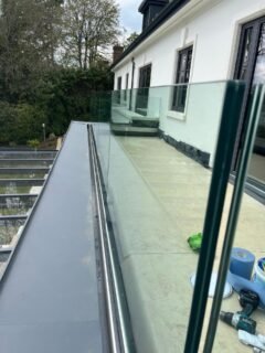 Balustrades often look simple on drawings, but the important decisions are made much earlier in the project.Building Regulations, finished floor levels and load requirements all influence the final design. Just as important is understanding where and how the balustrade will be fixed. Is there suitable structure in place? Are the upstands, slab edges or steelwork designed to take the required loads? Have finishes and waterproofing detail been considered?Early coordination avoids last-minute compromises, visible brackets or costly remedial works.If you are planning frameless glass balustrades, engaging with Precision Glass Ltd during the design stage helps ensure the structural opening and fixing points are properly prepared, resulting in a cleaner and more robust installation.#GlassBalustrade #FramelessGlass #ArchitecturalGlass #BuildingRegulations #StructuralGlass ConstructionDetail DesignDevelopment ArchitectsUK MainContractor HighEndHomes