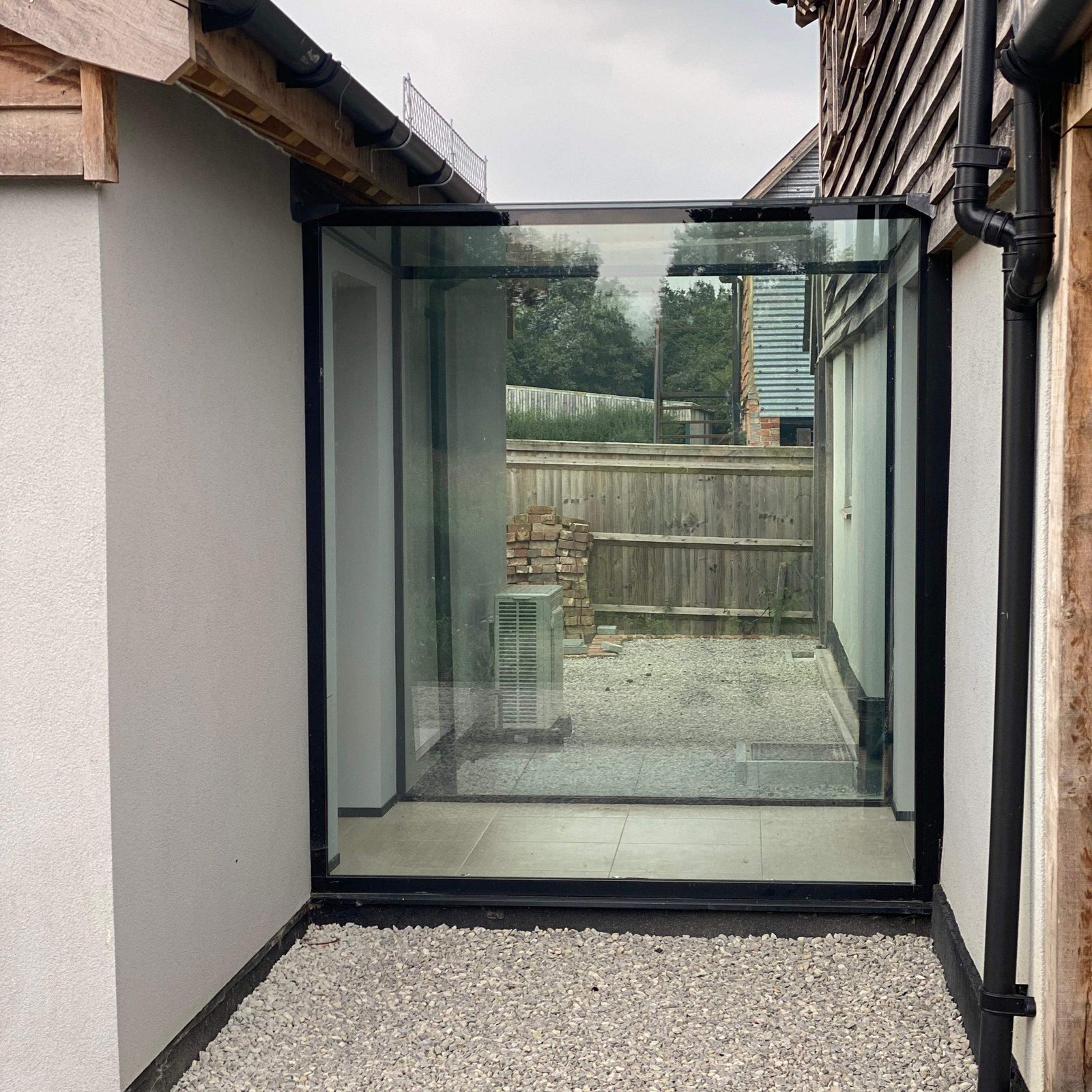 Do Glass Rooms Get Hot? 5 Precision Glass Ltd | glass room