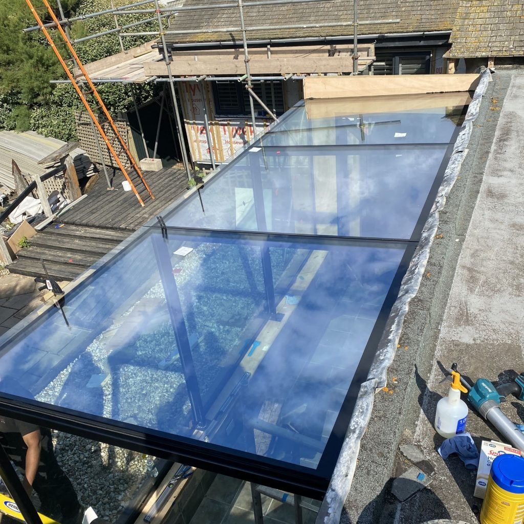 Do Glass Rooms Get Hot? 6 Glazed Roof to Glass Room