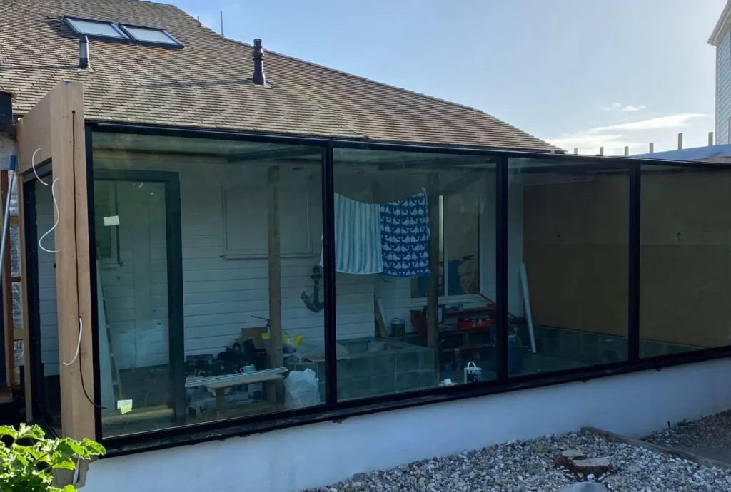 How Frameless Glass is Redefining Architecture 2 frameless glass structural glazing