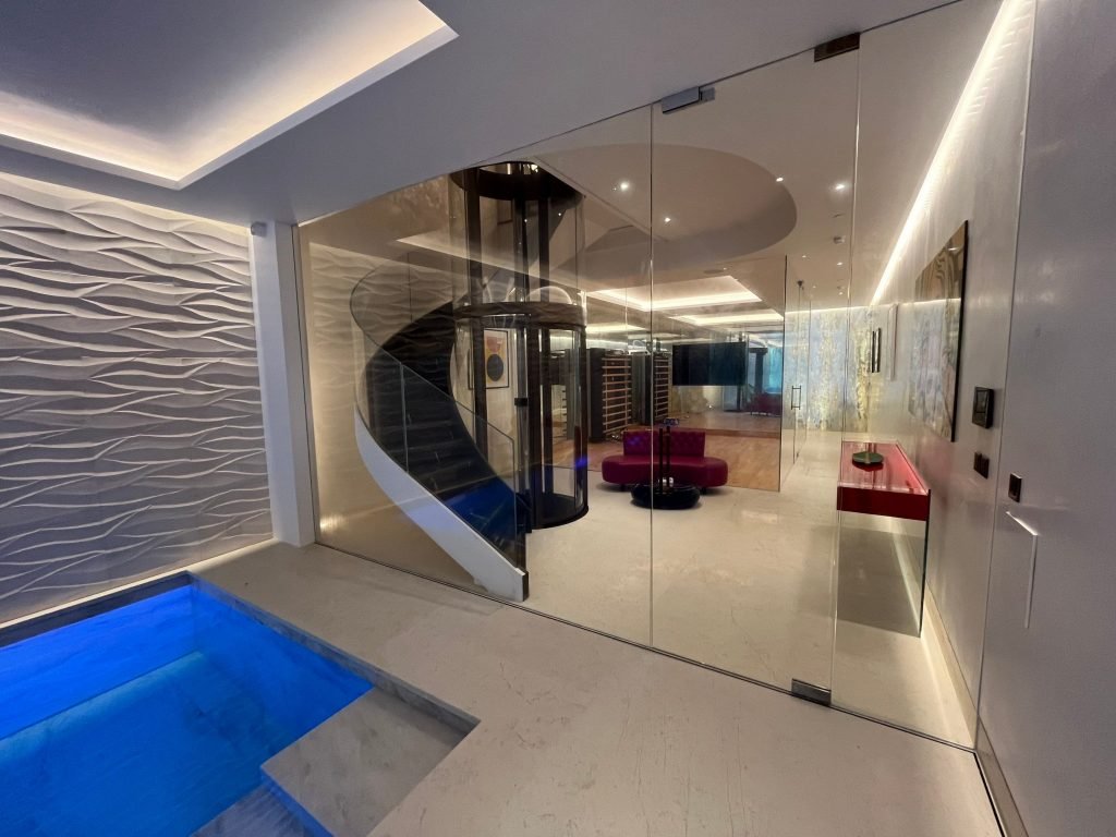 Home 1 Home - Bespoke Glass Installation